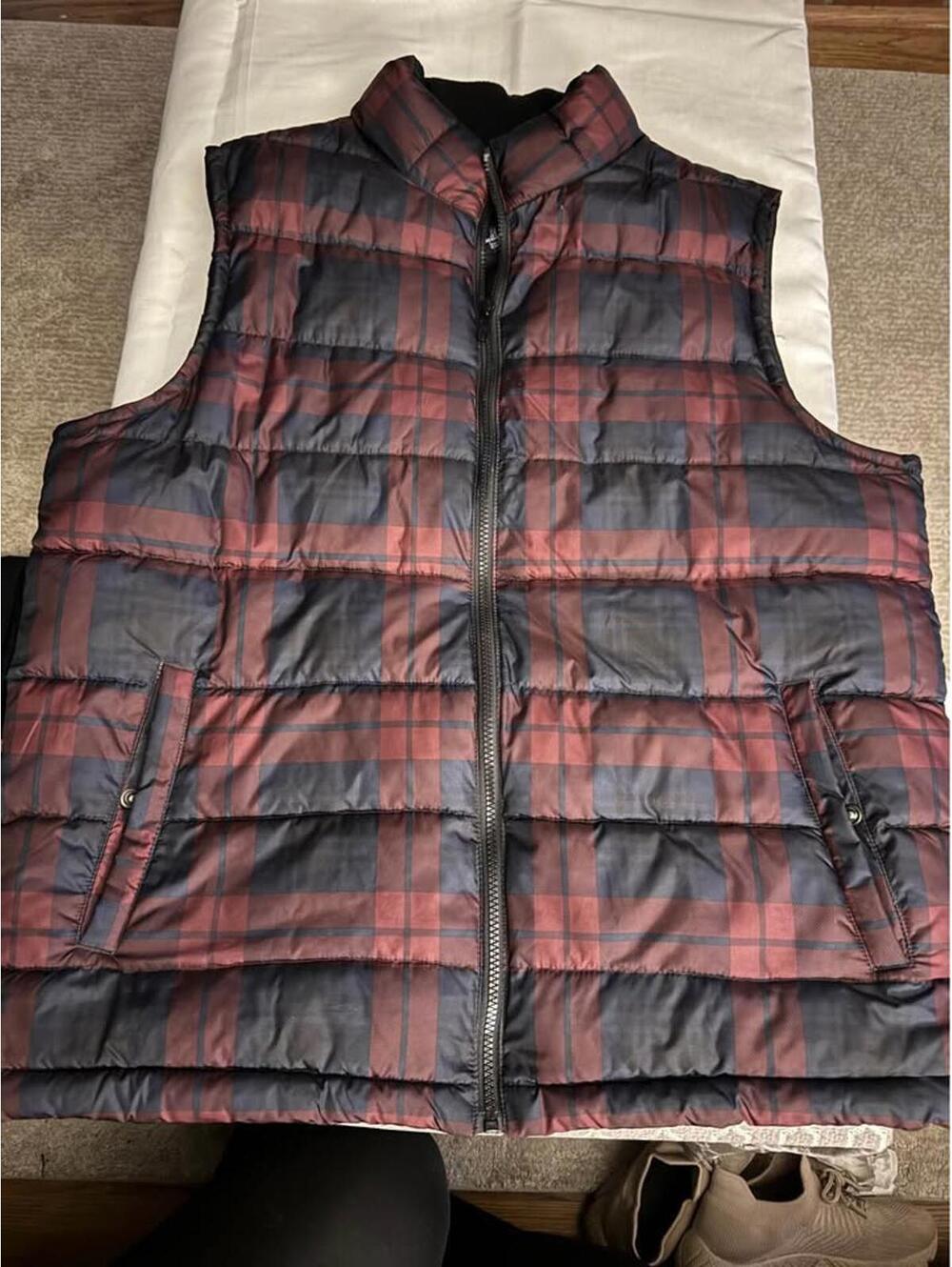 Gap Winter Warmth Burgandy and Black Plaid Polyester Vest